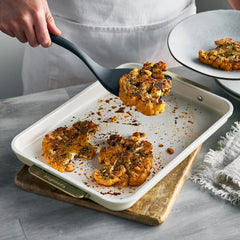 Reserve Bakeware 2-Piece 13" x 9" Quarter Sheet Pan Set | Cream